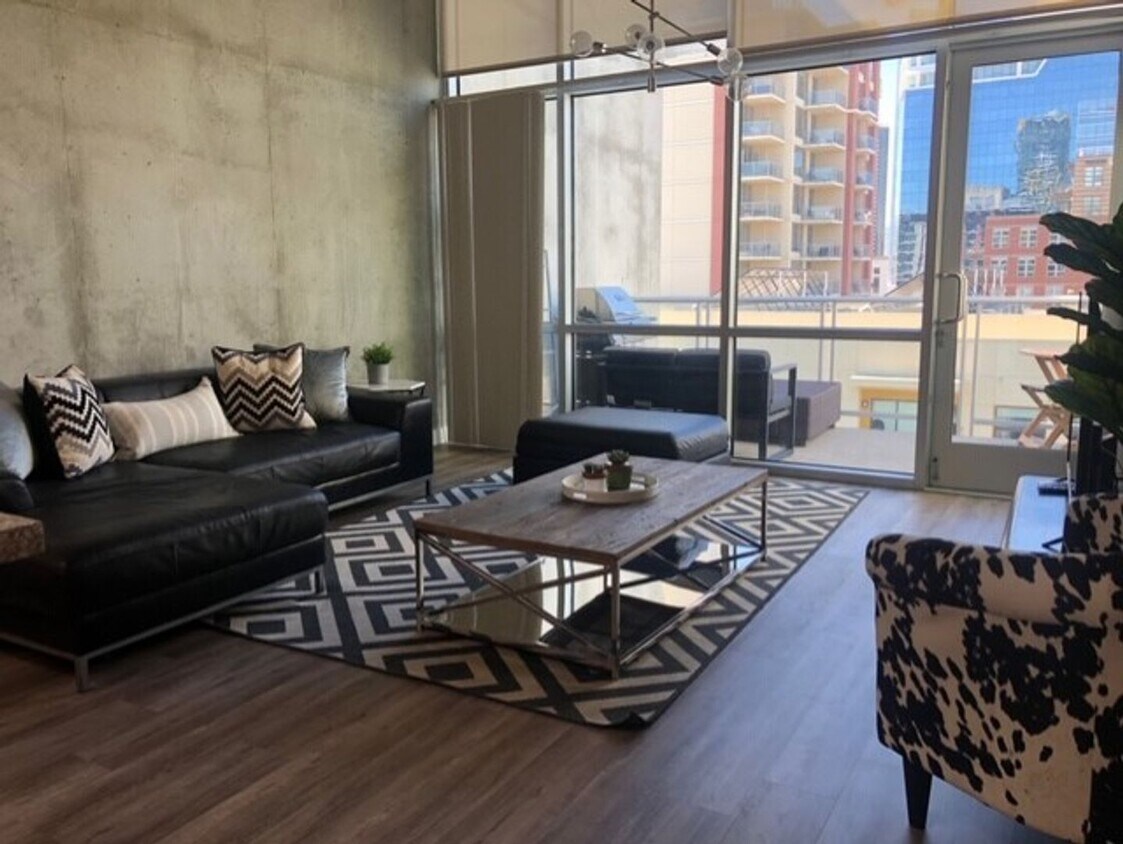 Primary Photo - Beautiful East Village Top Floor Loft