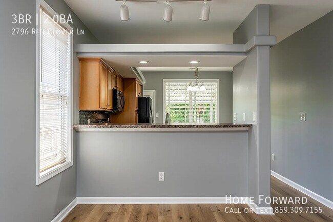 Foto del edificio - 2796 Red Clover Ln