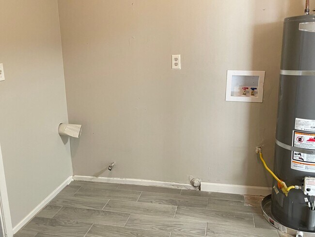 Building Photo - NORTH LAS VEGAS SINGLE STORY HOUSE