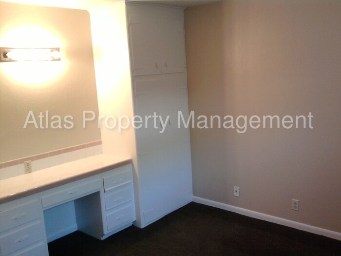 Foto del edificio - 1133 S Quincy Ave