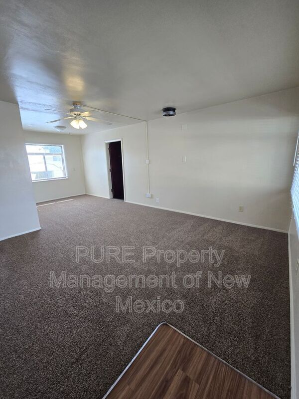 Foto del edificio - 2625 E 22nd St