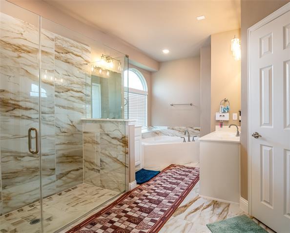 Foto del edificio - 6704 Rockshire Dr