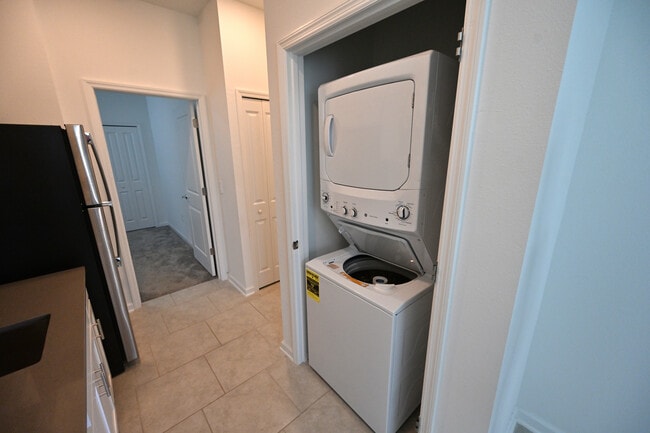 Building Photo - 26340 Feathergrass Cir