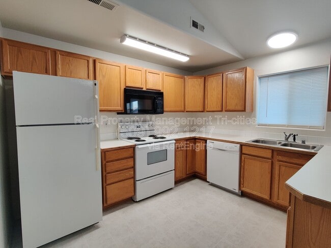 Building Photo - 4776 Mt Adams View Dr