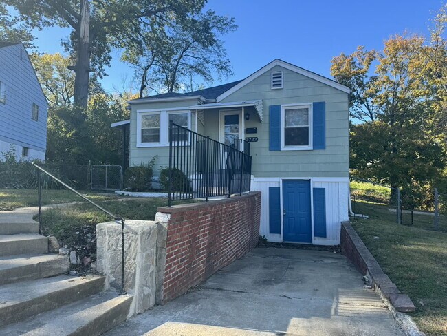 Building Photo - Lovely 2-Bedroom Rental Home – Quiet Neigh...