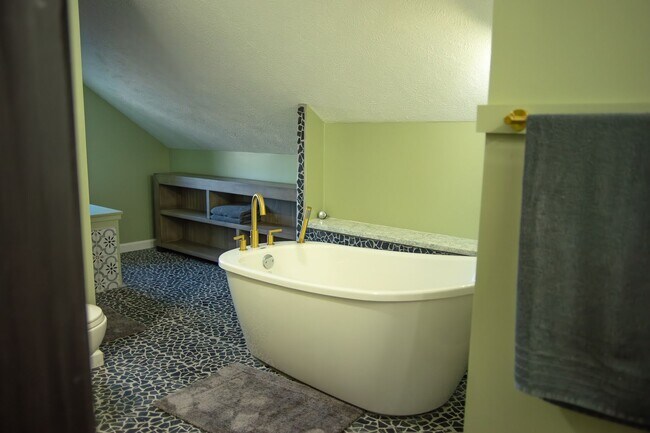 Foto del edificio - 4174 Cass St