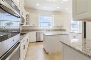 Building Photo - 4 br, 4 bath House - 8531 Miralago Way