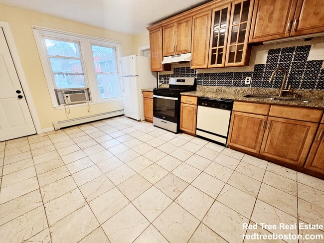 Building Photo - 7 High St Pl