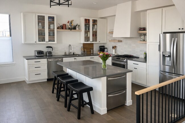 Foto del edificio - 889 30th St