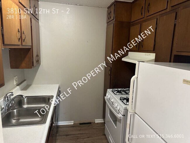 Foto del edificio - 3810 SW 12th St