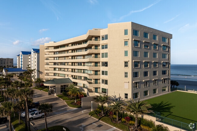 Towers 8 & 9 Condominiums