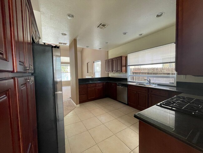 Building Photo - 3000 Bergamo Court Sacramento, CA 95833