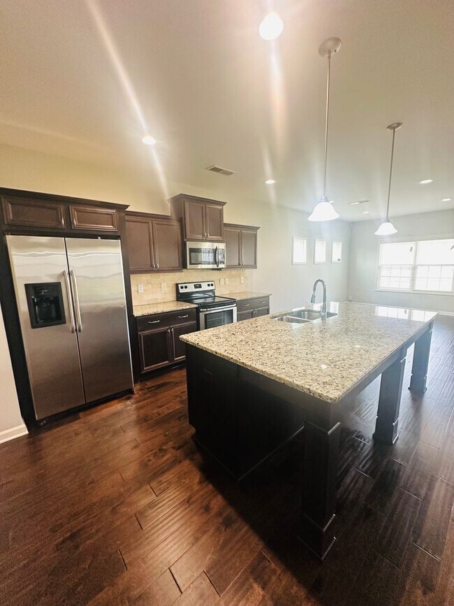 Foto del edificio - 107 Catskill Ln