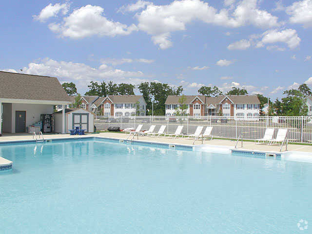 Piscina - Hidden Creek Apartments