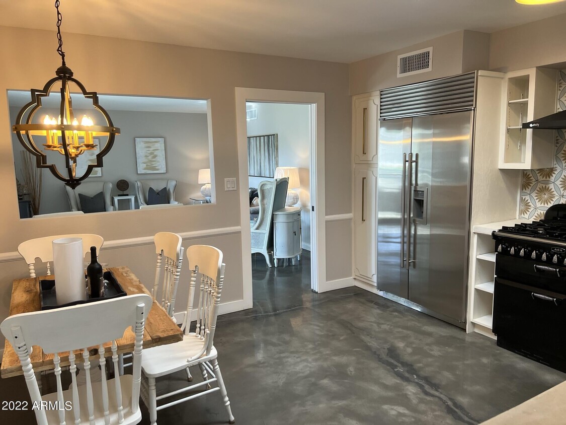 Foto principal - 1273 E Maryland Ave