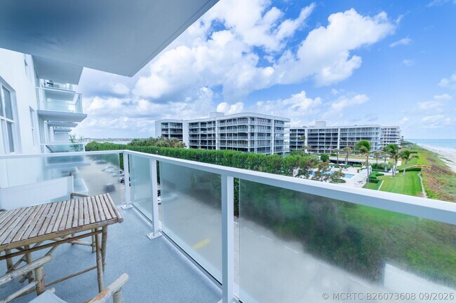 Foto del edificio - 3450 S Ocean Blvd