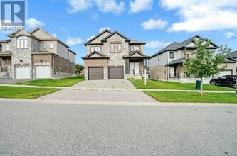 Building Photo - 13 Hartfield St