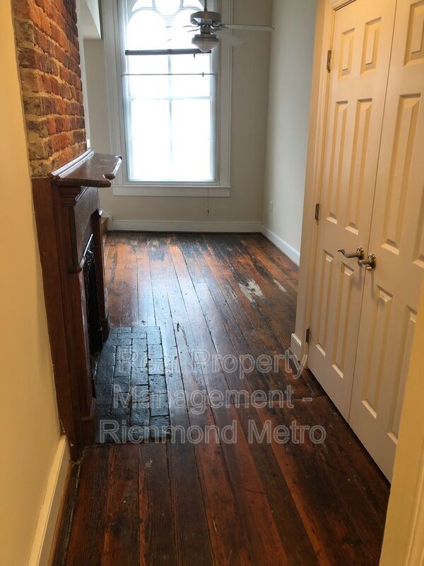 Foto del edificio - 1321 1/2 E. Main St.