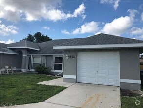 Building Photo - 912 Cape Coral Pkwy W