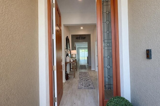 Foto del edificio - 2679 Ridgetop Ln