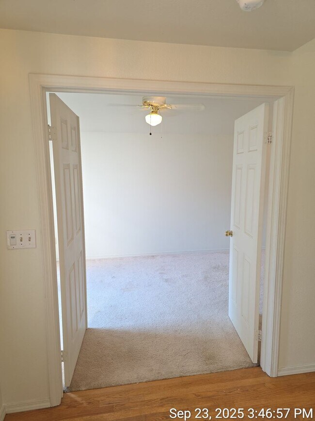 Building Photo - Dash Point area Charming 3 bedroom 2.5 bat...