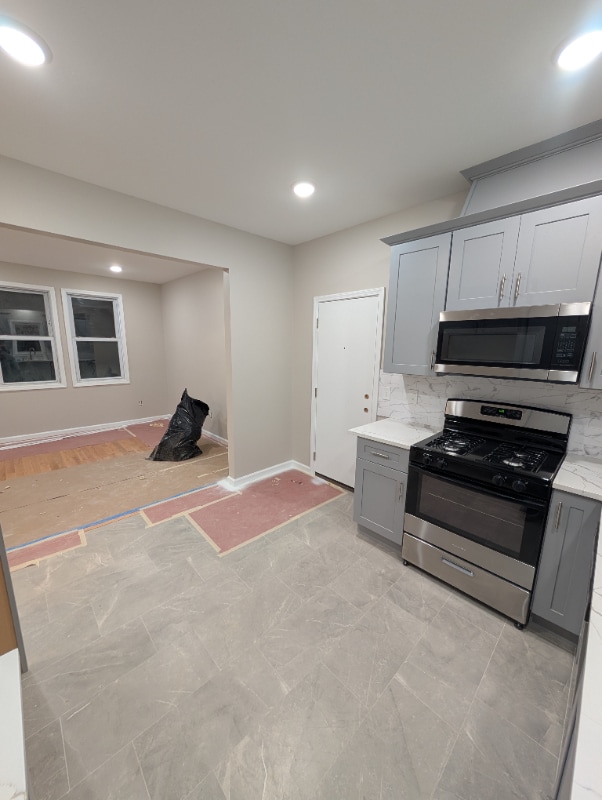 Building Photo - 32 Rose St