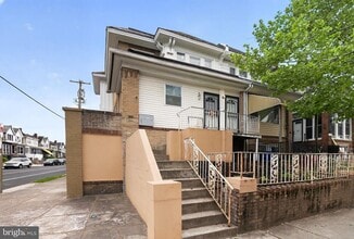 Building Photo - 1700 68th Ave