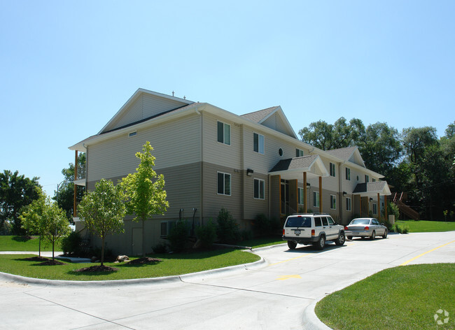 Building Photo - Spring Lake Apartments