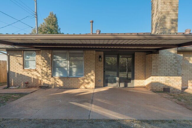 Foto del edificio - 2704 NW 115th St