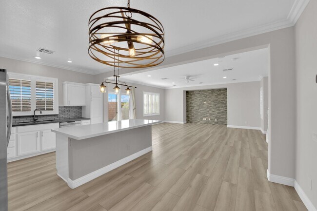 Foto del edificio - Upgraded 3 Bedrooms, 2.5 Bathrooms home in...