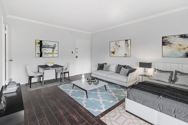Foto del edificio - 10225 Regent St
