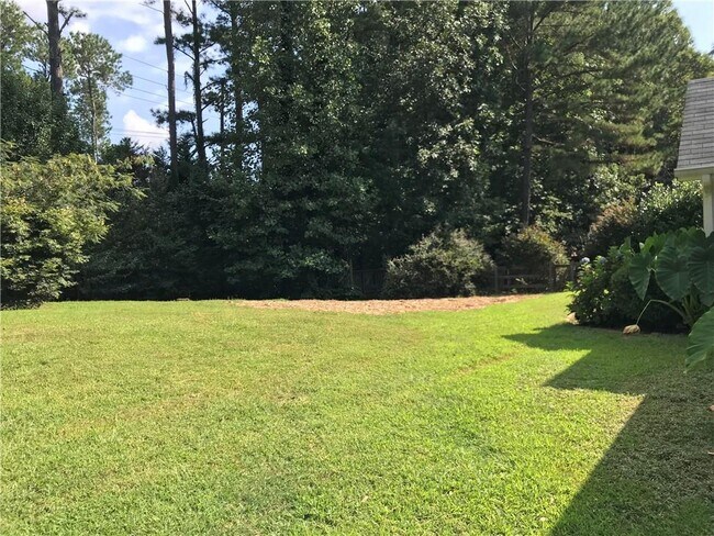 Building Photo - 3501 Billingsley Dr