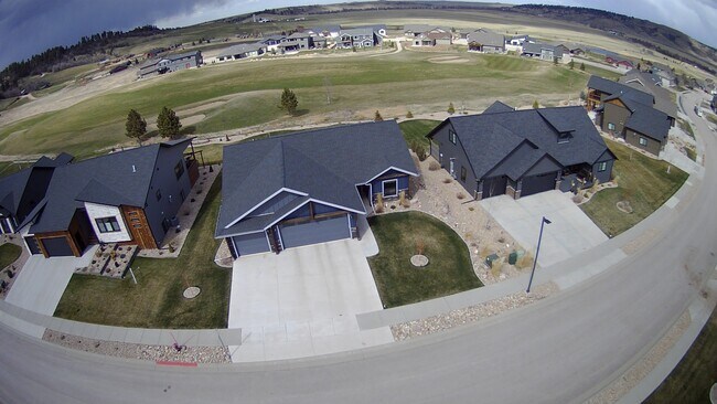 Foto del edificio - 7994 Brooks Loop