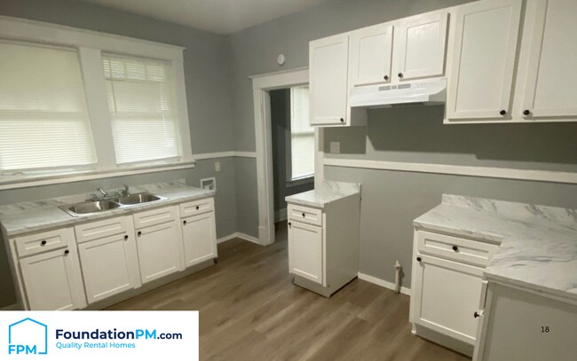 Foto del edificio - 775 N Willett St