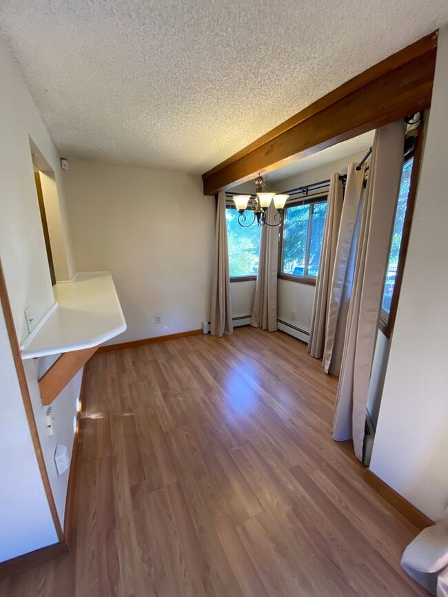 Building Photo - Convenient UMED District Condo - (2) Bed, ...