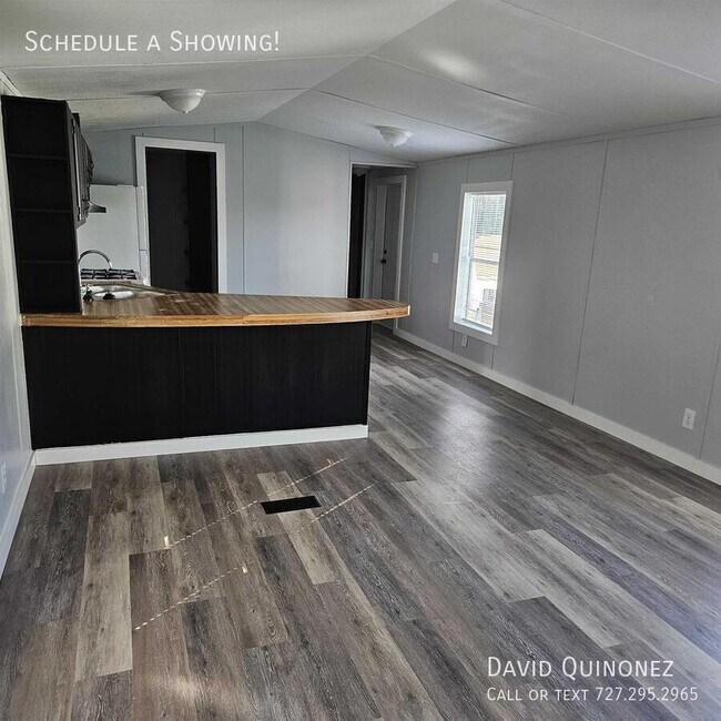 Foto del edificio - 2737 W Washington Center Rd