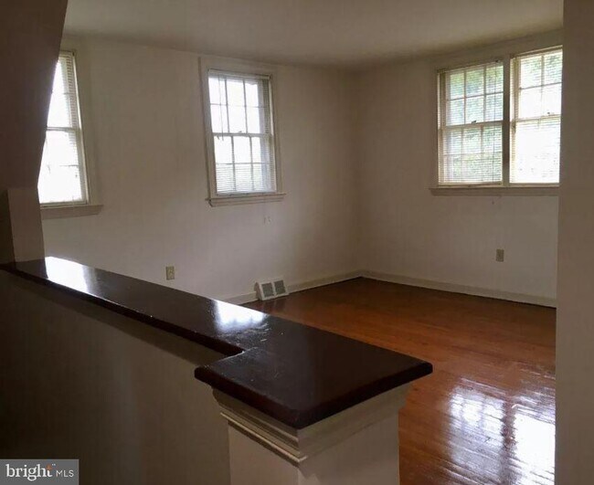 Foto del edificio - 18 St Albans Ave