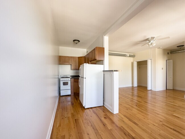 Foto del edificio - 348 Park Ave