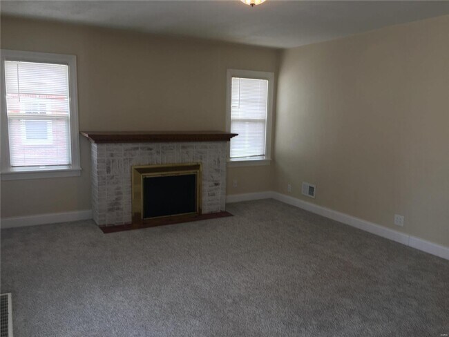 Building Photo - 411 Brentwood Blvd