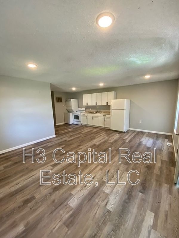 Foto del edificio - 4900 Maryville Rd