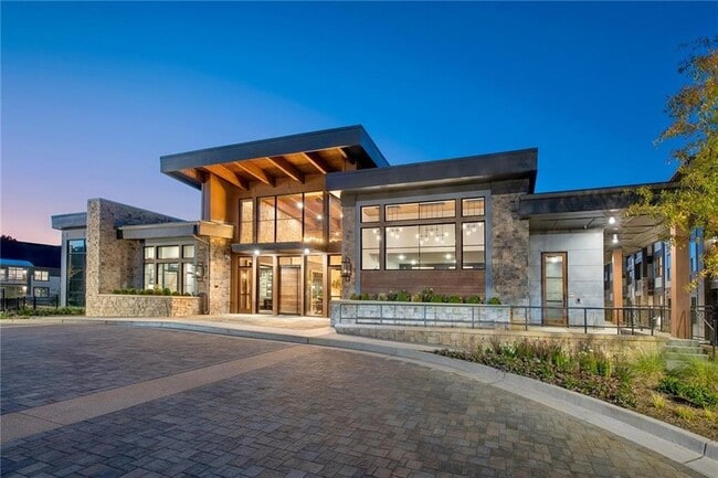 Foto del edificio - 1520 Laurel Crossing Pkwy NE