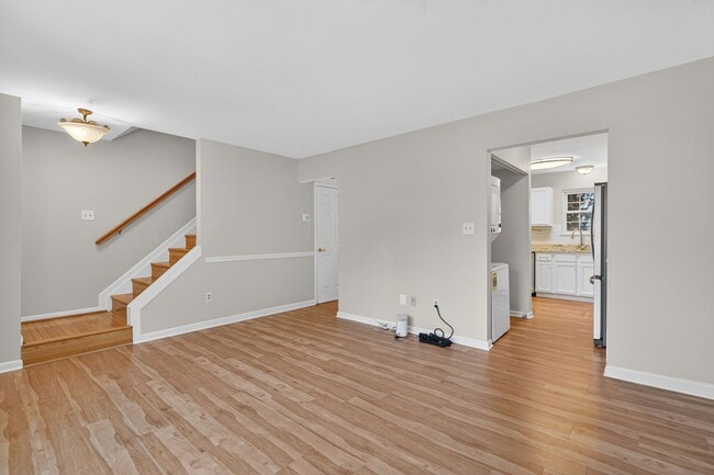Photo - 8 Suncroft Ct Townhome