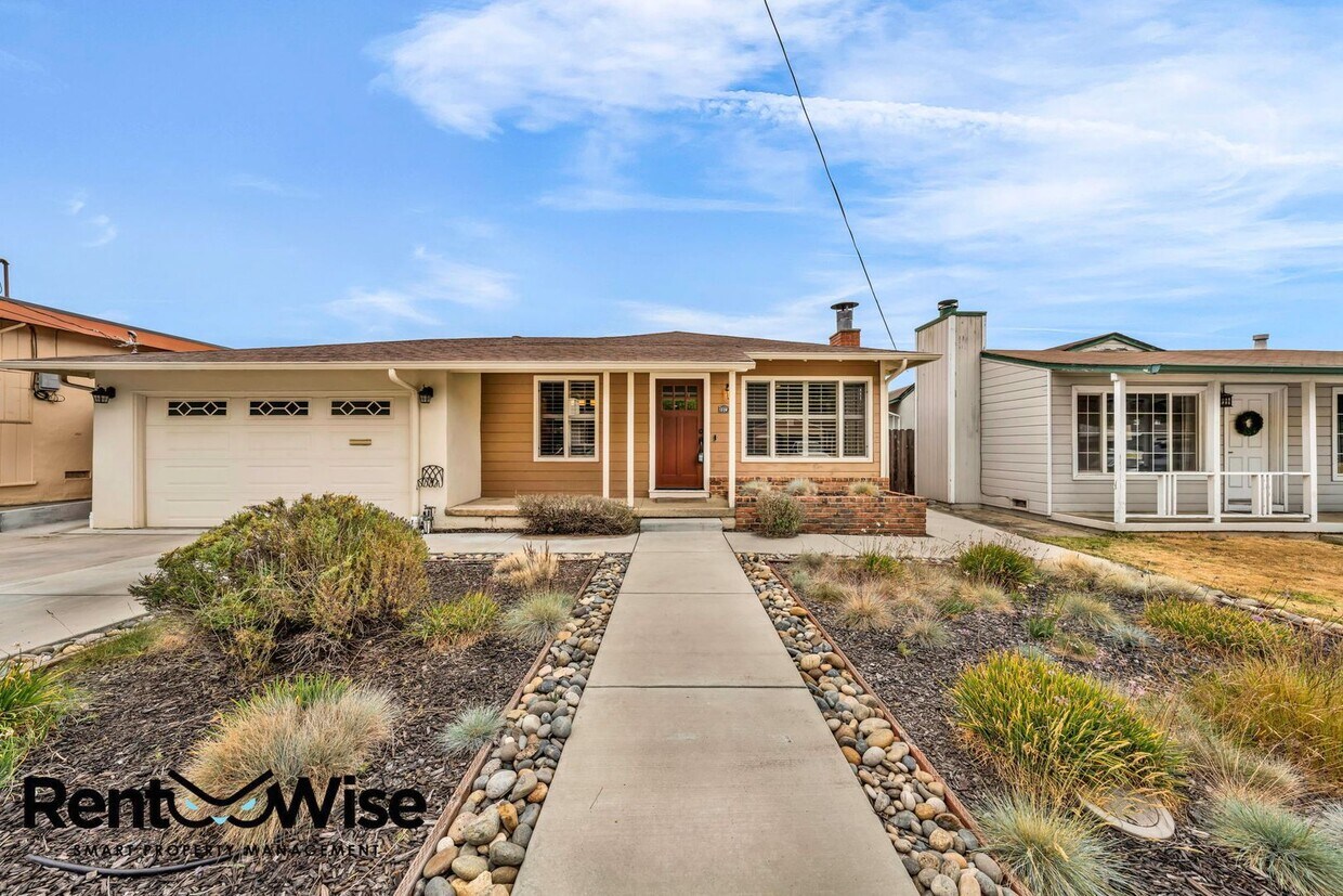 Primary Photo - 338 Arbor Dr