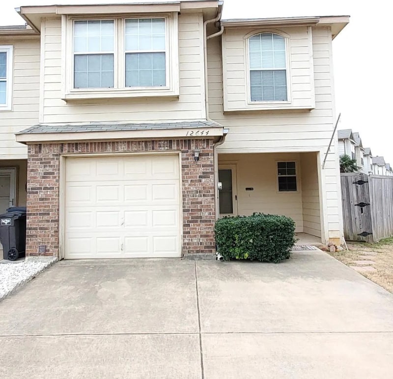 12644 Bay Ave, Euless, TX 76040 Townhome Rentals in Euless TX