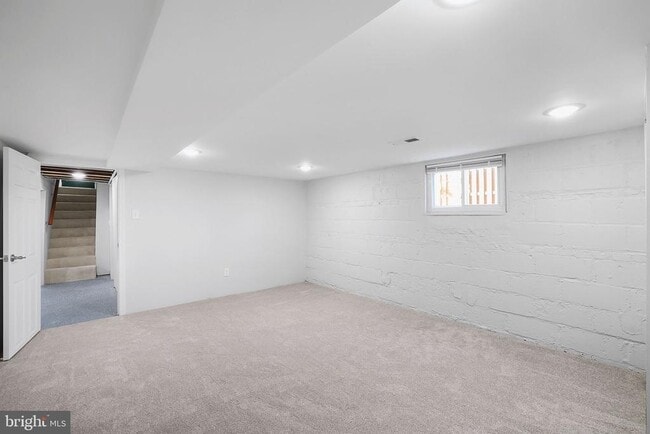 Building Photo - 4707 Tuckerman St