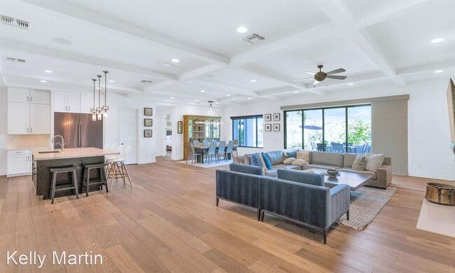 Foto del edificio - 4 br, 4.5 bath House - 4156 N 33rd Place