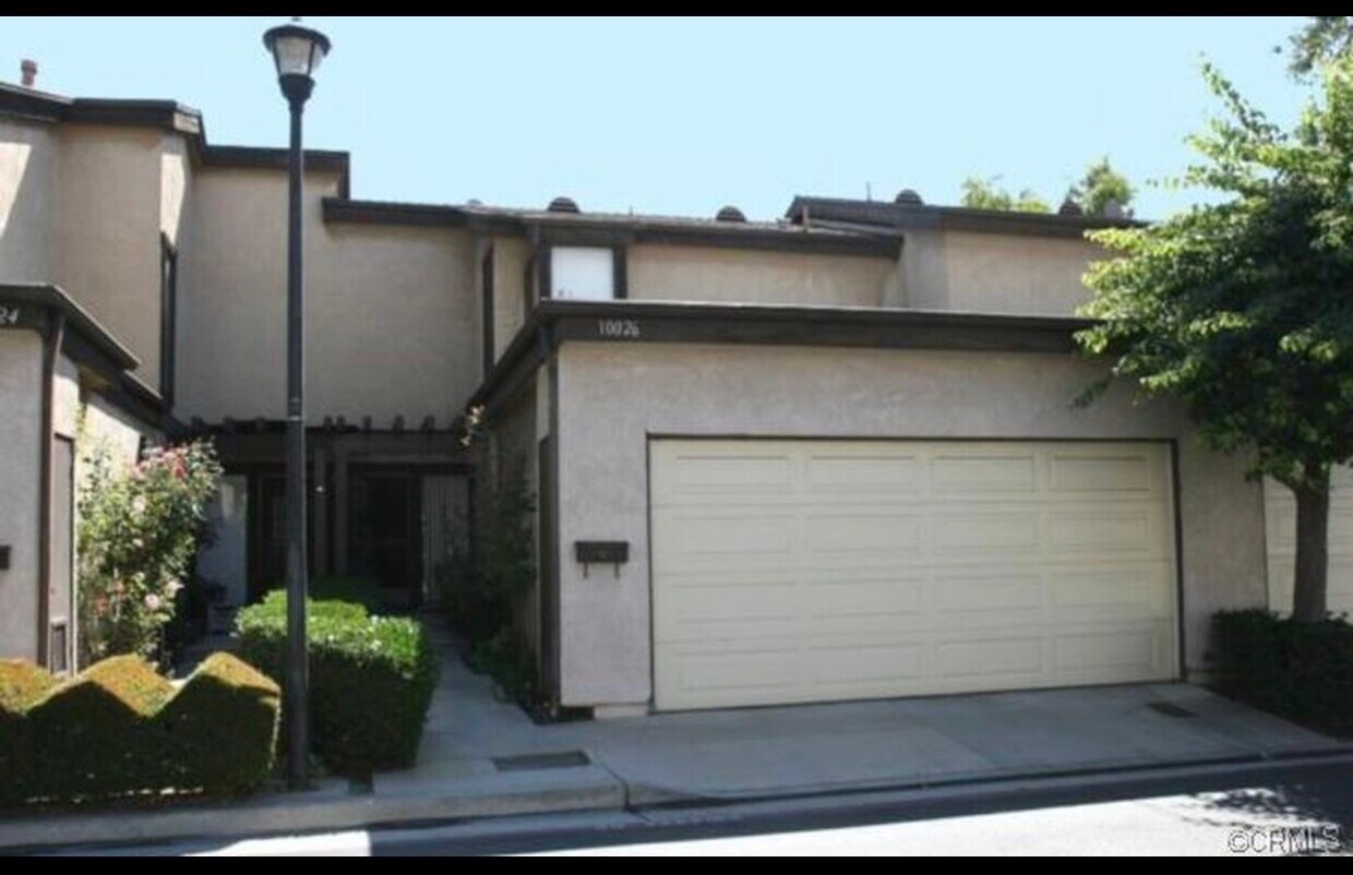 10026 Aspen Cir, Santa Fe Springs, CA 90670 Townhome Rentals in Santa