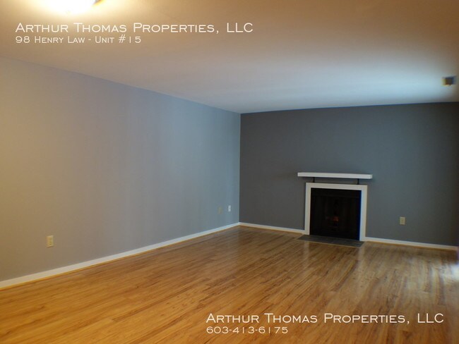 Building Photo - Two Bedroom Condo near Henry Law Park