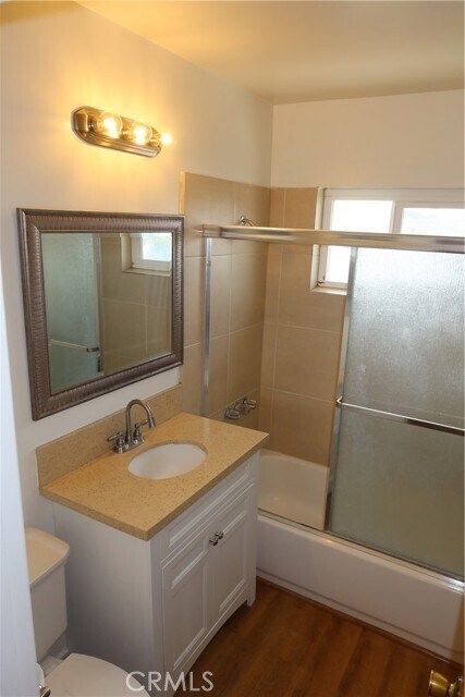 Foto del edificio - 21023 Donora Ave