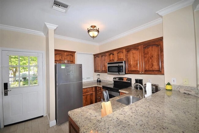 Building Photo - 7046 Harbor Village Dr
